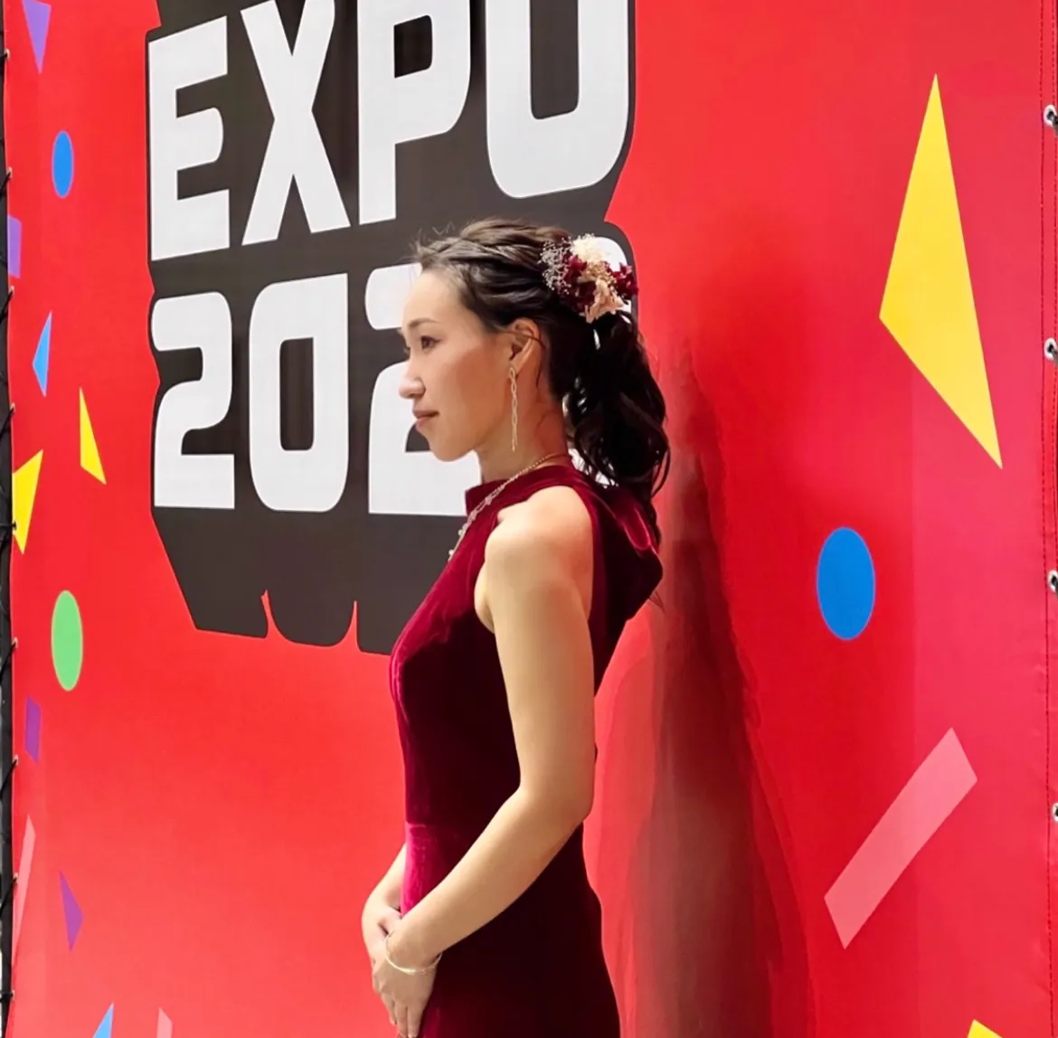 イチナナライバーの祭典 「イチナナライバー EXPO 2023」がベルサール秋葉原で開催！ カーブアウト所属ライバー『SHIMA🐿️🍅singer🎸』が超祭音楽パフォーマー部門2位入賞し、表彰されました！『mia🌾🤍1368』が会場の2階トップエージェント欄の看板に掲載されました！